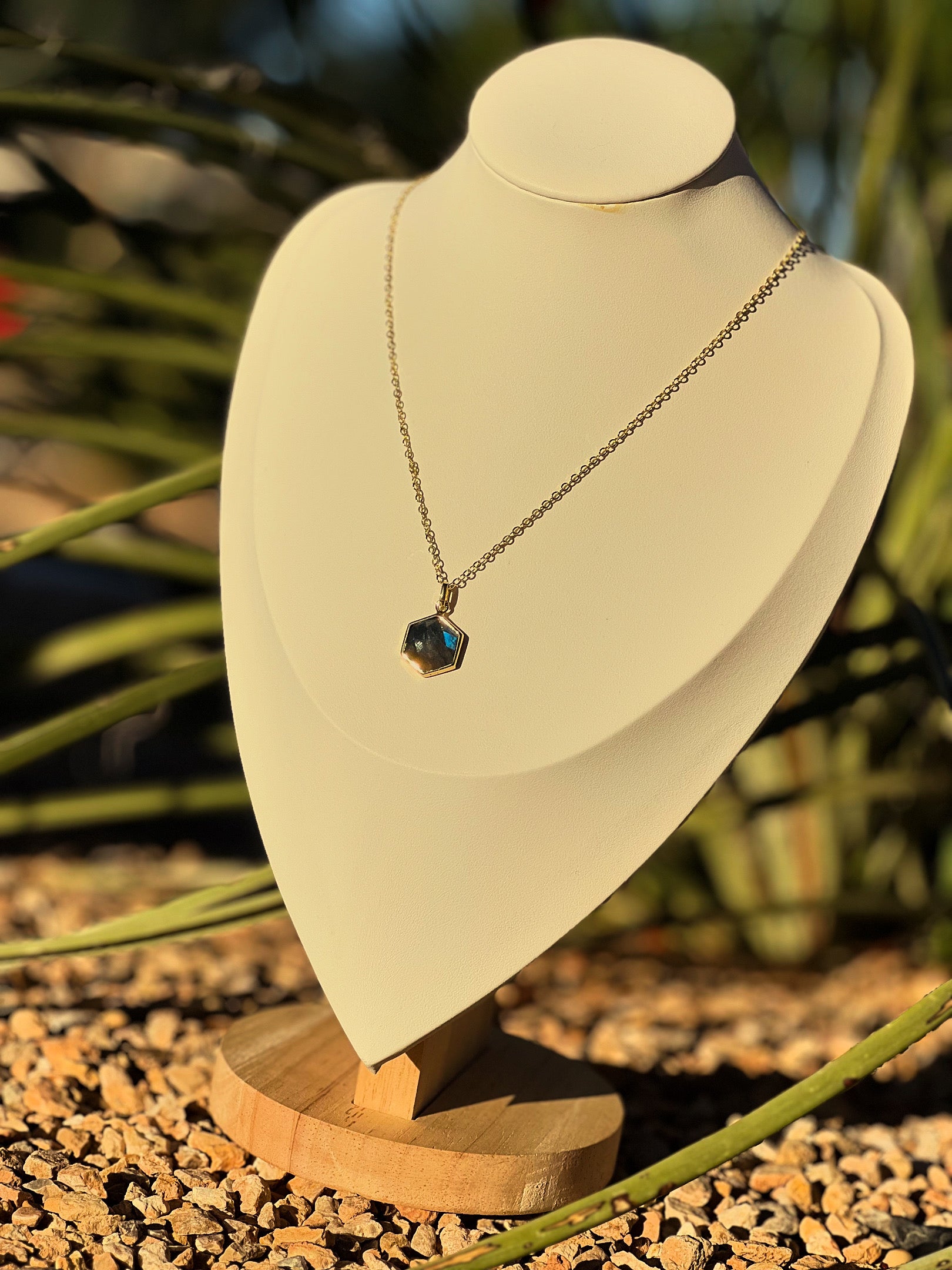 Arabelle - Labradorite Dainty Gemstone Faceted Pendant Necklace