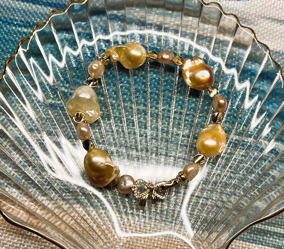 Luciana - Luxury Baroque Flame Ball Freshwater Pearl Bracelet