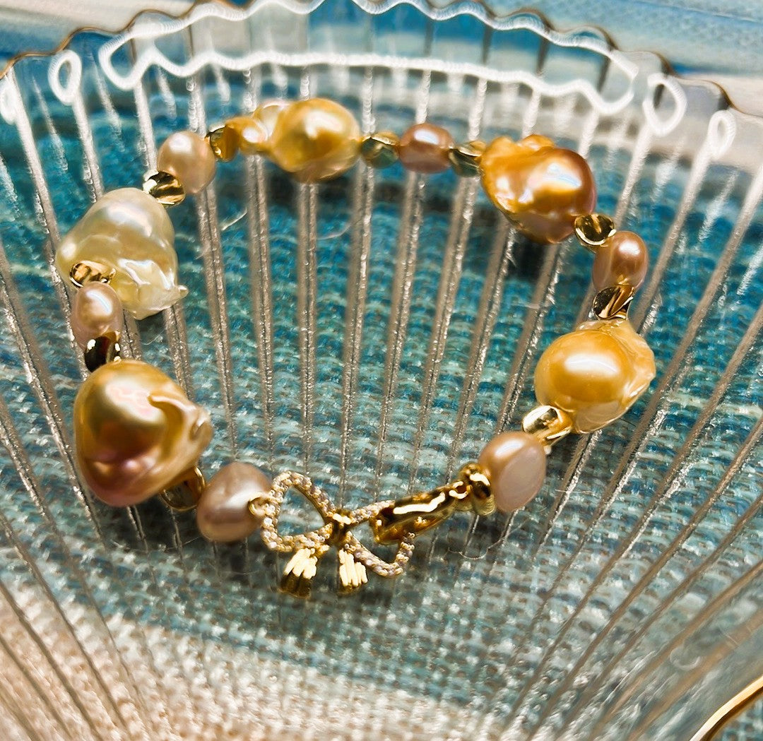 Luciana - Luxury Baroque Flame Ball Freshwater Pearl Bracelet