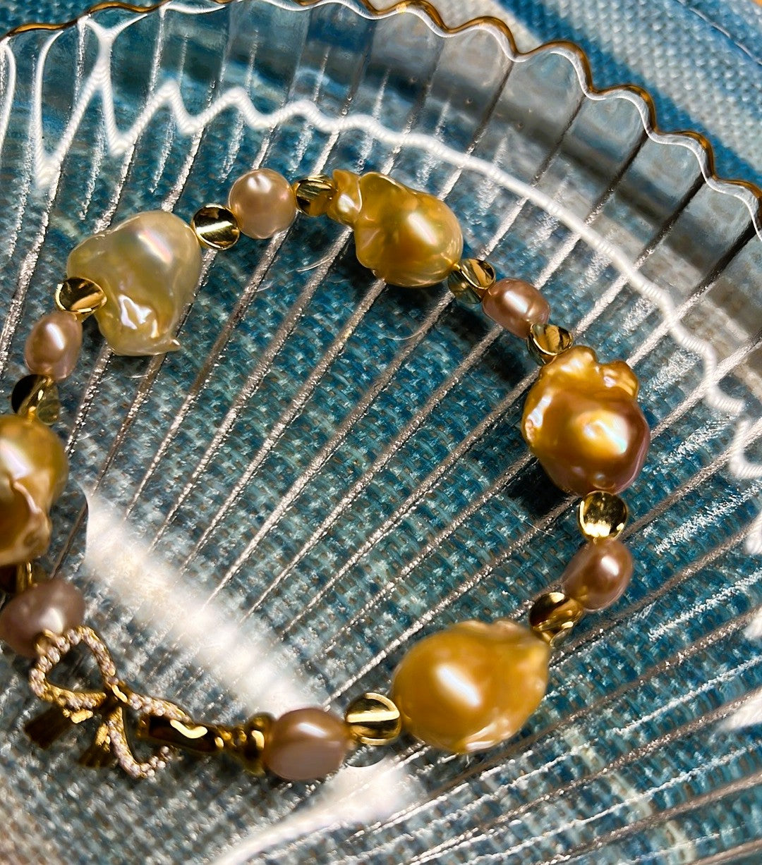 Luciana - Luxury Baroque Flame Ball Freshwater Pearl Bracelet