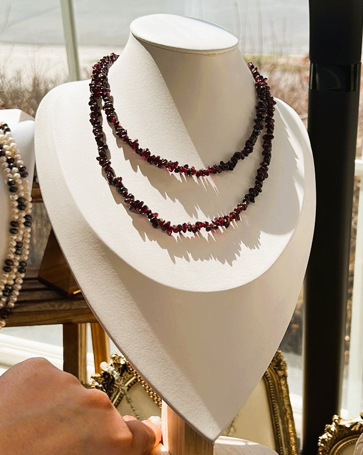 Velora - Long Garnet Chips Beaded Necklace
