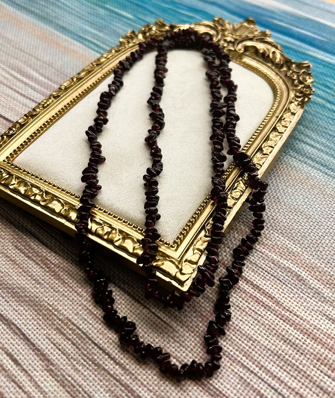Velora - Long Garnet Chips Beaded Necklace