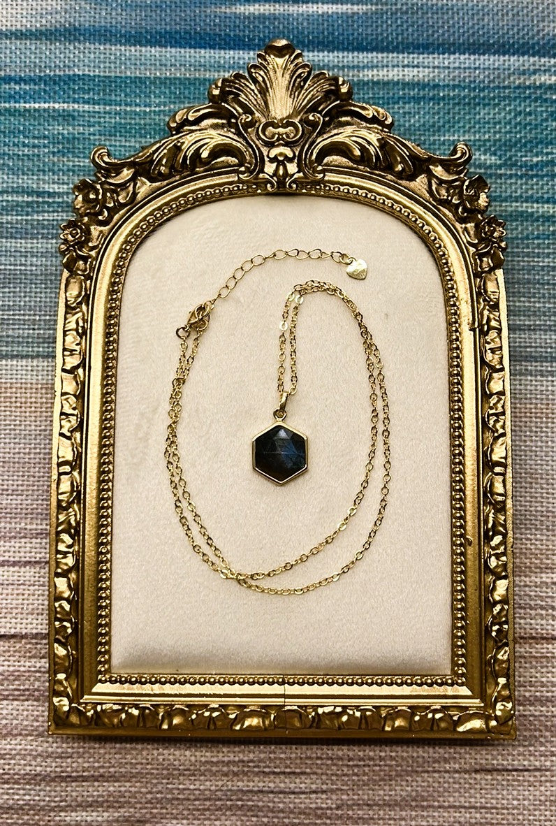 Arabelle - Labradorite Dainty Gemstone Faceted Pendant Necklace