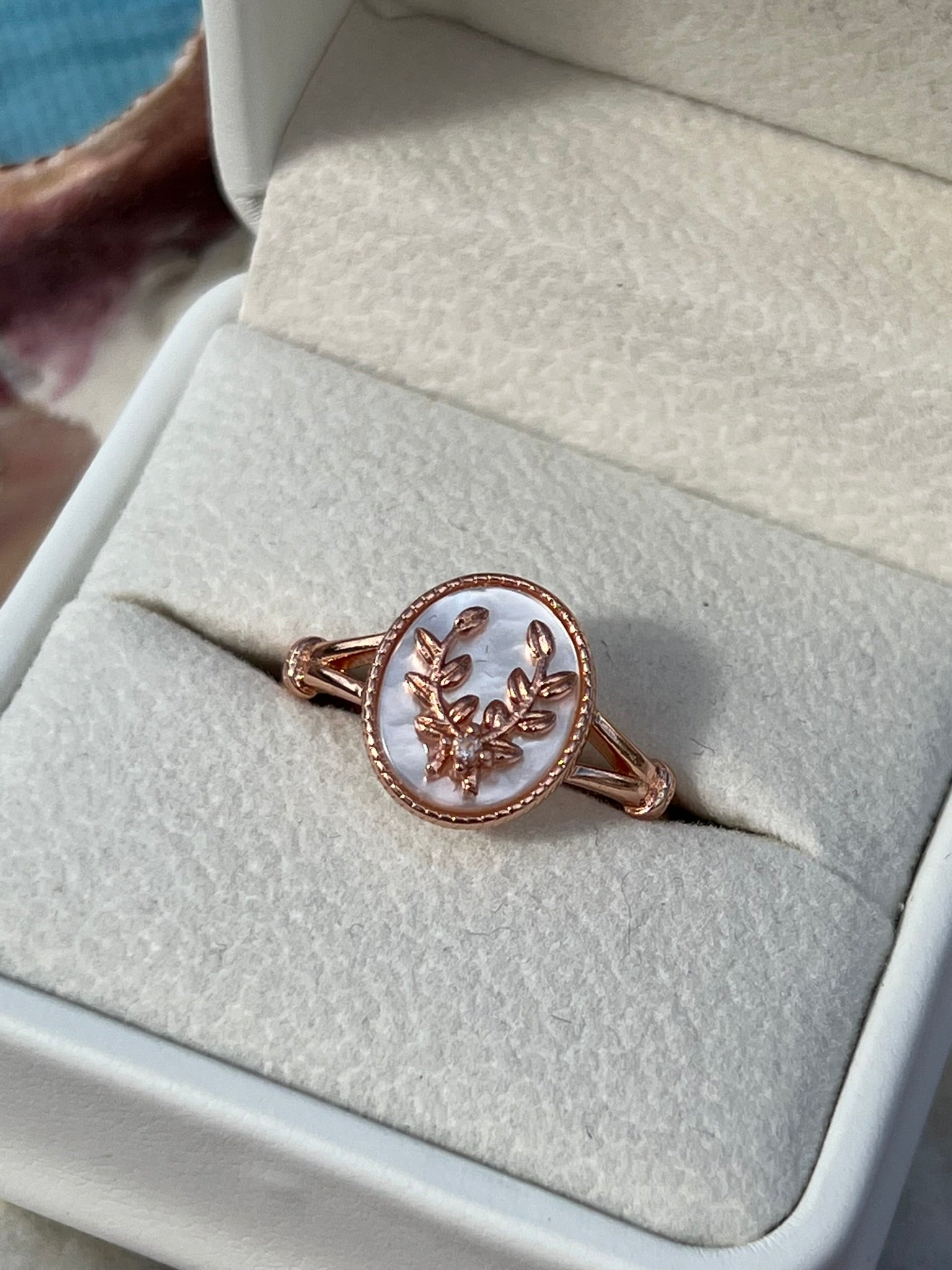 Evangeline's Promise - Simple Pink Rose Gold Shell Ring