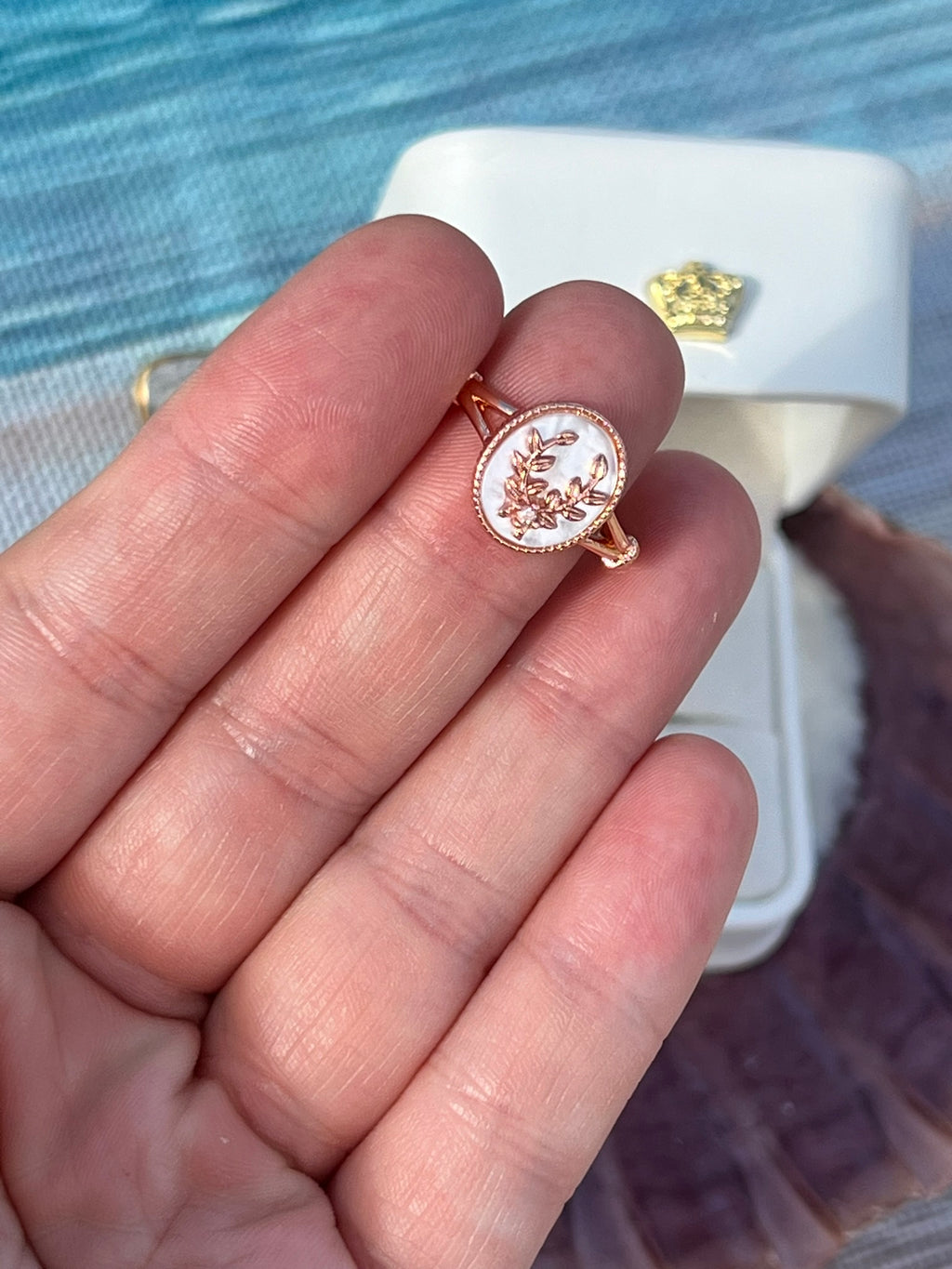 Evangeline's Promise - Simple Pink Rose Gold Shell Ring