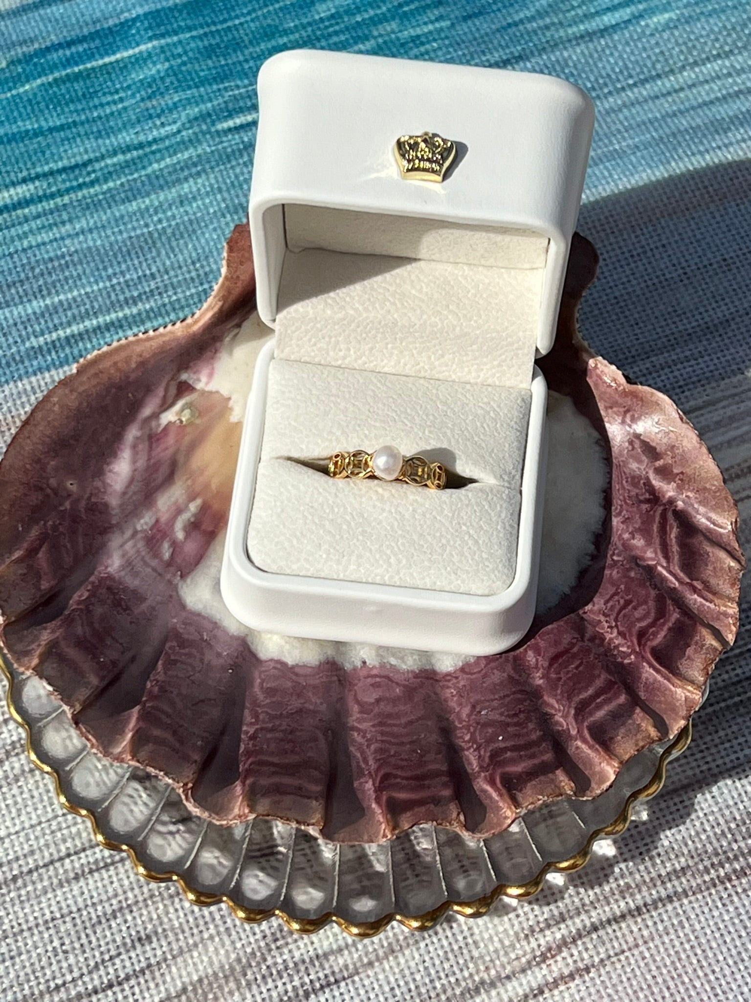 Lucky Gold Coin- Simple White Pearl Ring