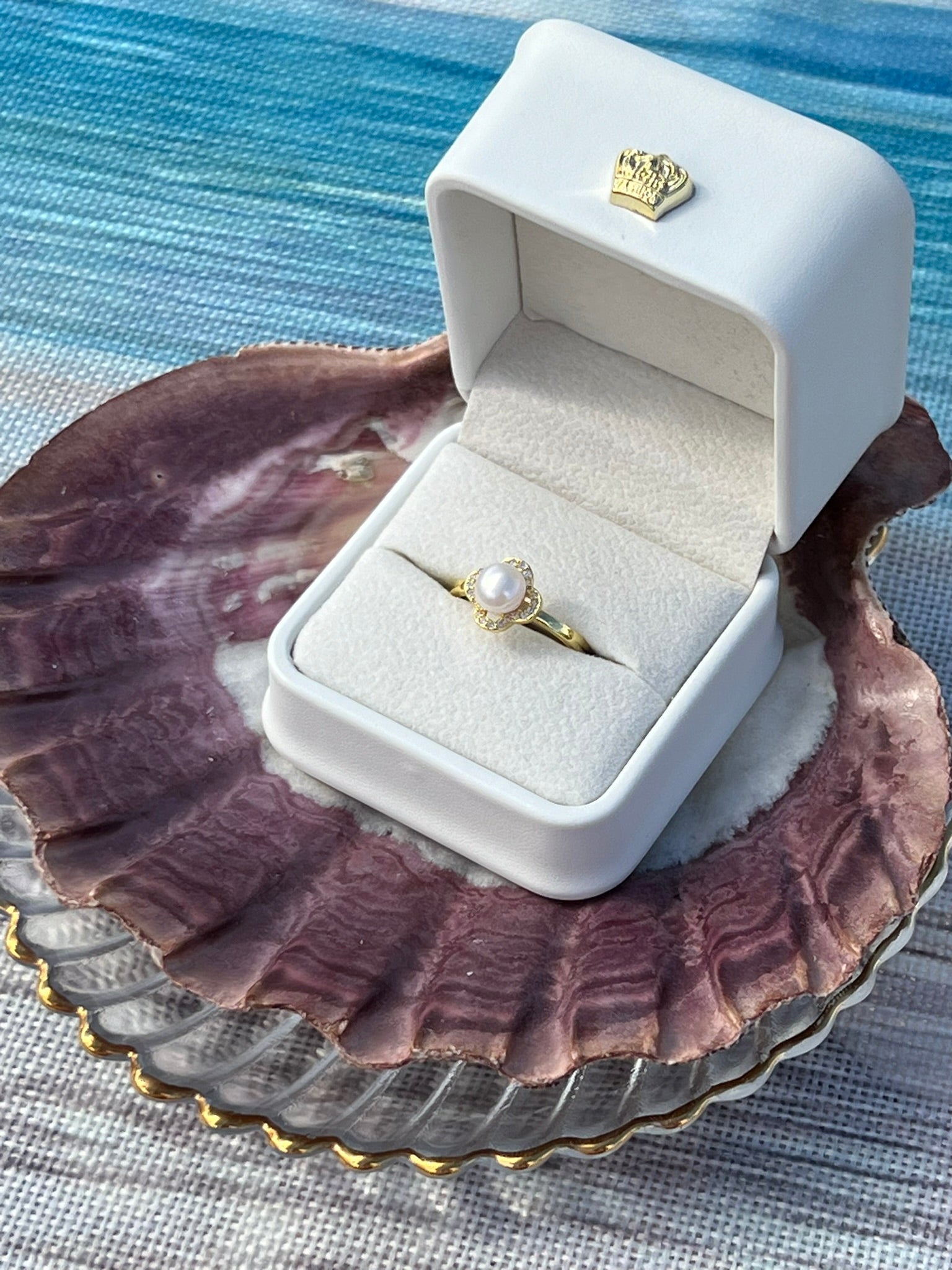 Lucky Lana - Simple White Pearl Ring