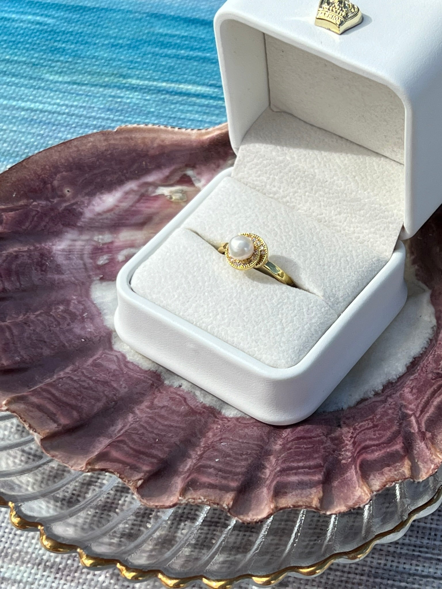 Calista's Whirlpool - Simple White Pearl Ring