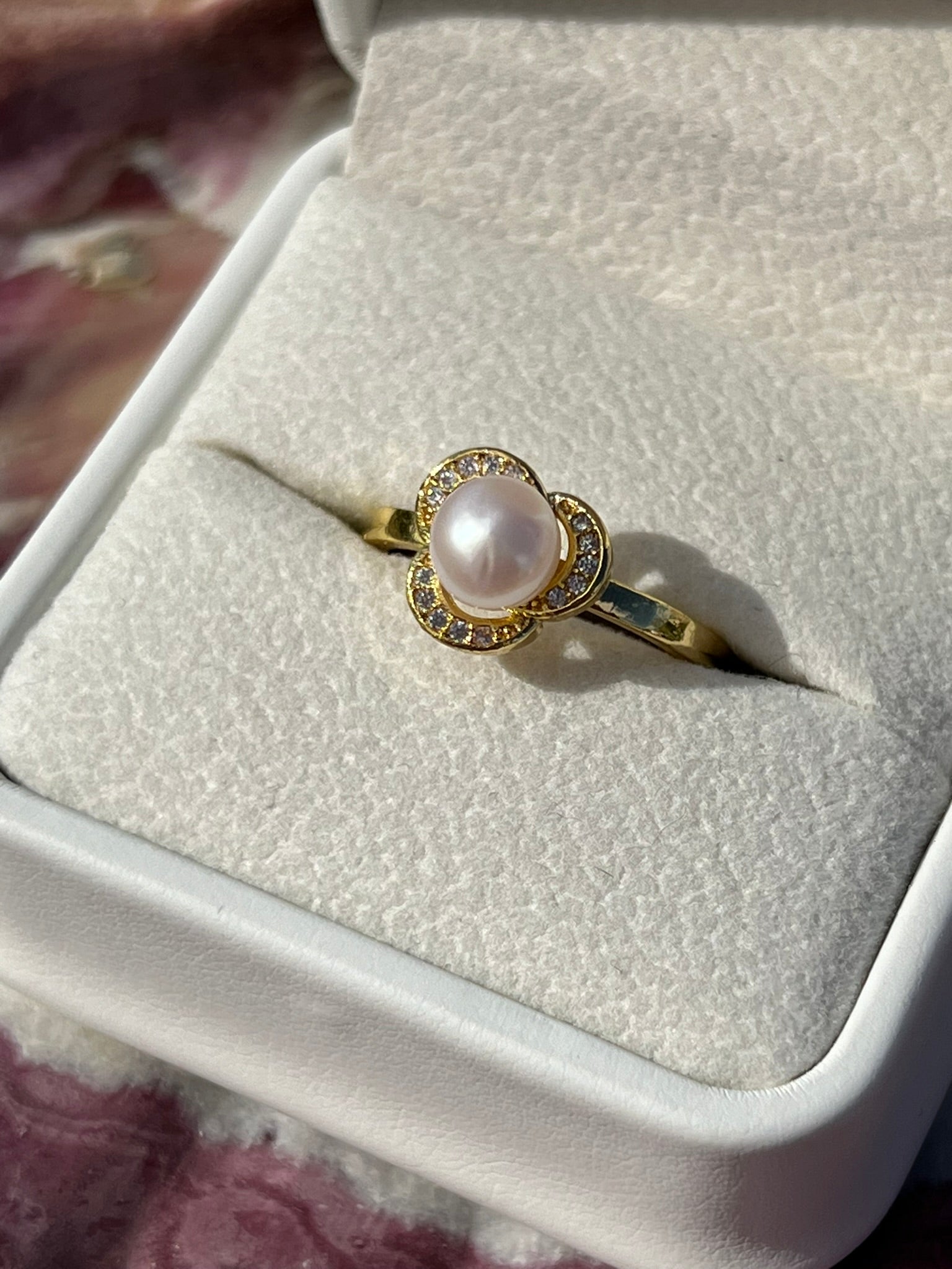 Daisy's Joy- Simple White Pearl Ring