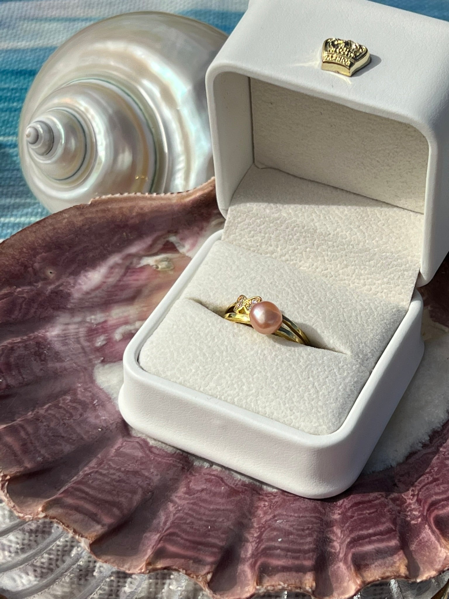 Mariposa - Simple Purple Pearl Ring