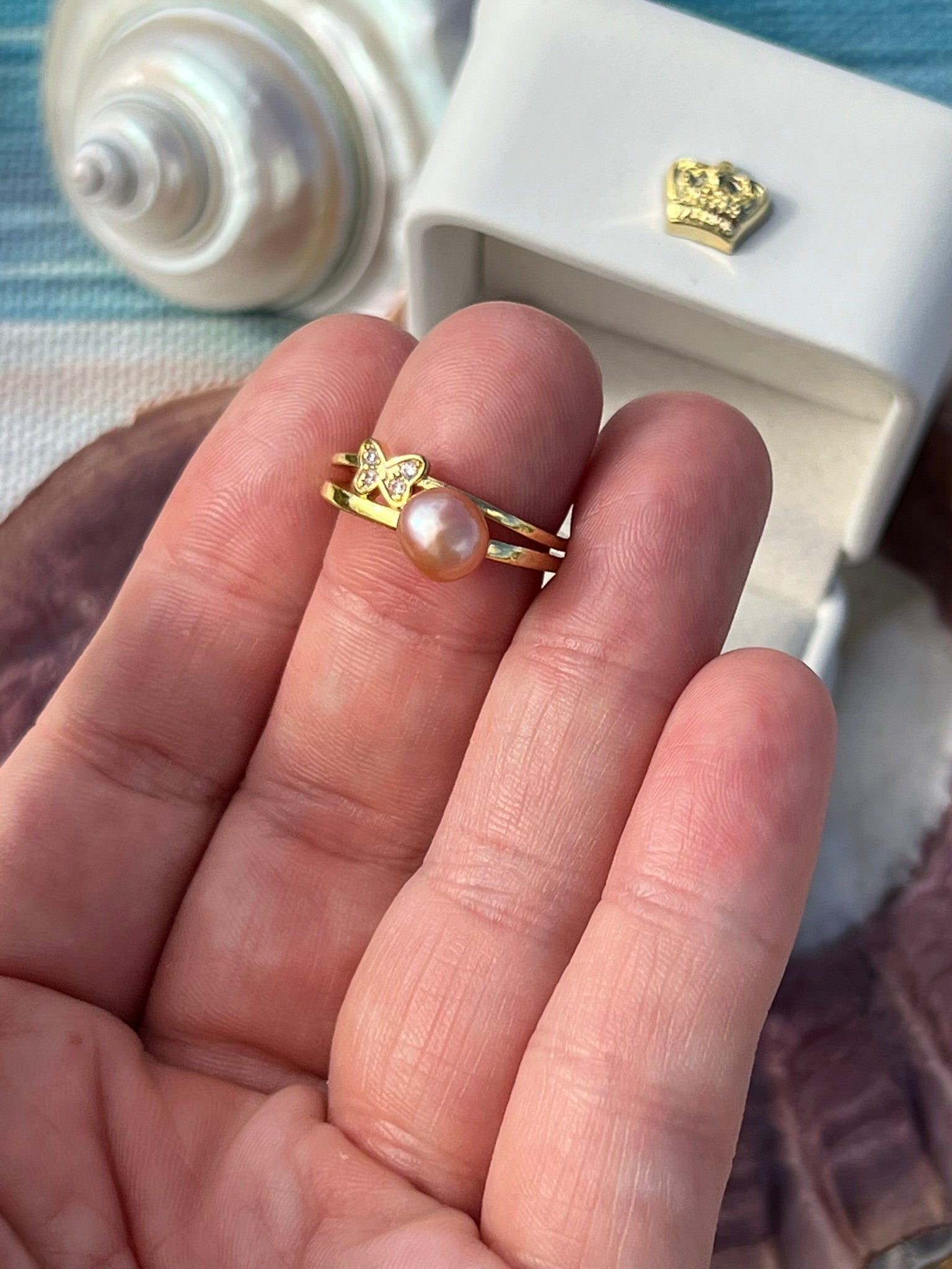 Mariposa - Simple Purple Pearl Ring