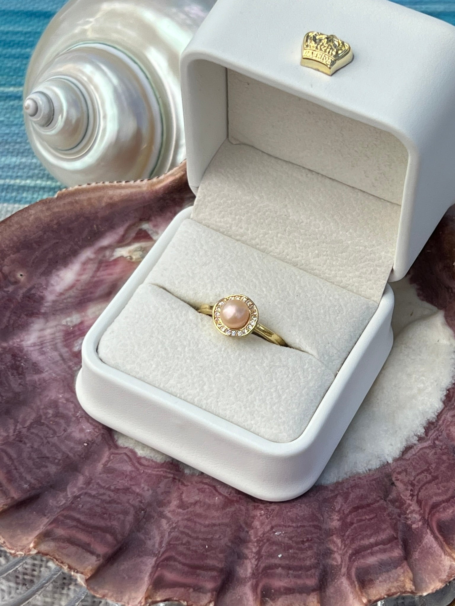 Ophelia's Wave - Simple Champagne Pearl Ring