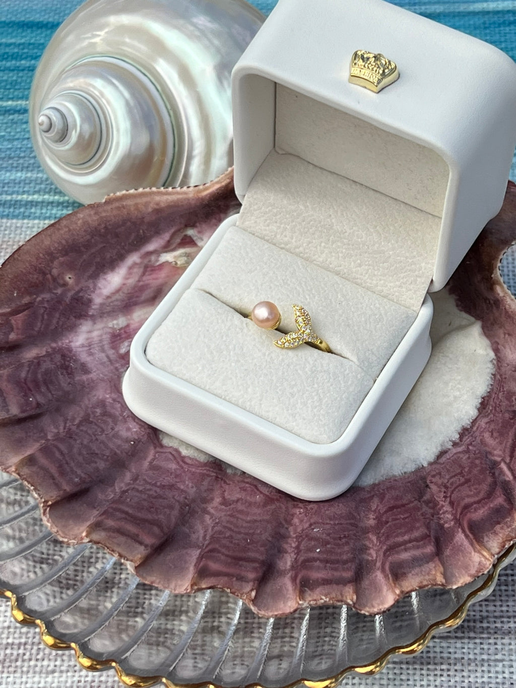 Calista's Tail - Champagne Pearl Ring