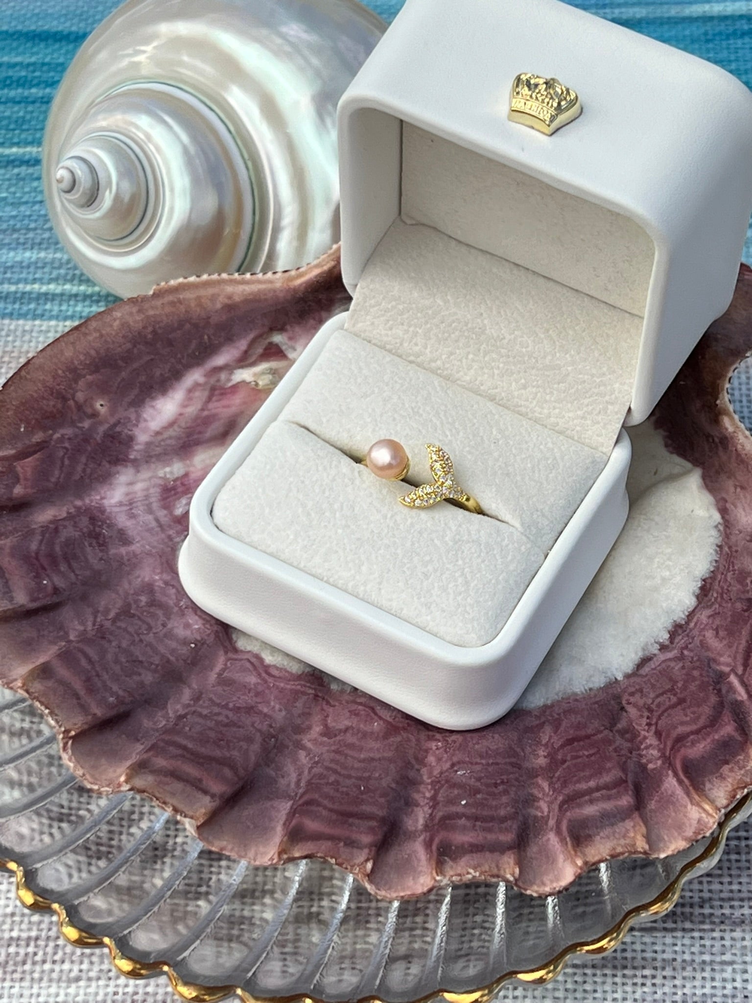 Calista's Tail - Champagne Pearl Ring