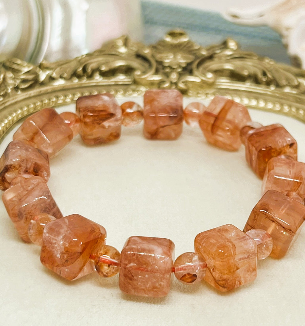 Rare High-Quality Koi Hematoid Quartz Crystal Bead Stretch Bracelet