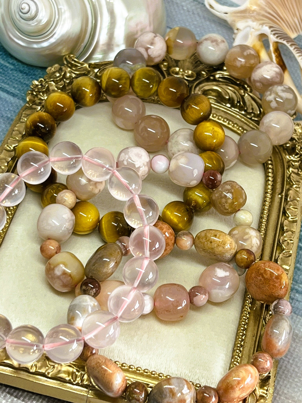 Aquamarine & Shell Beaded Stretch Bracelet with Silver Sand Dollar Charm
